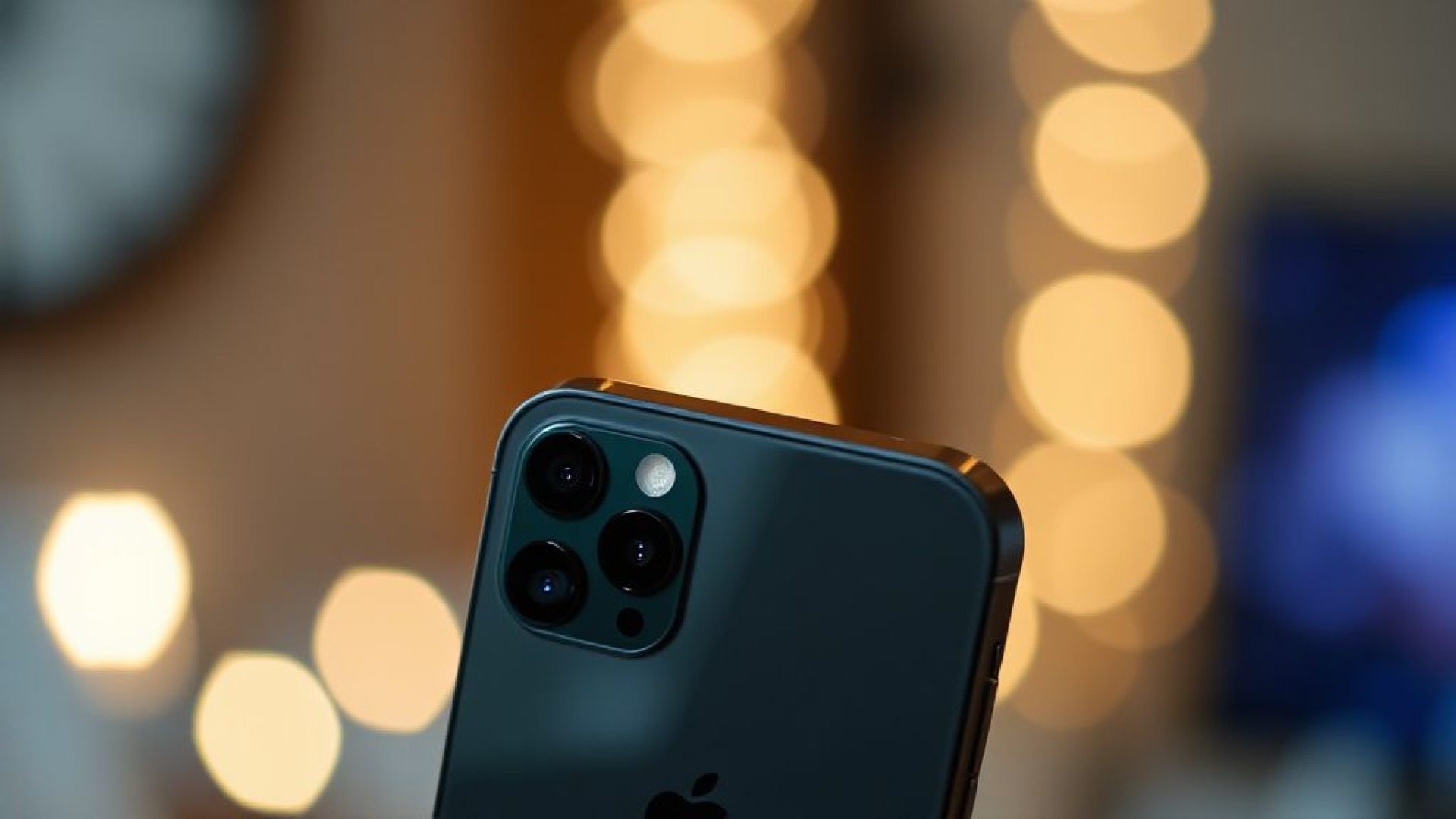 iPhone 16 Pro